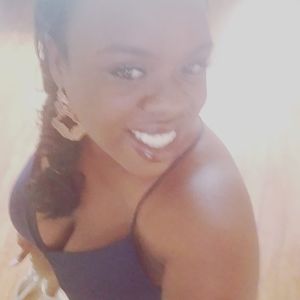 Meet your Posher, Aja